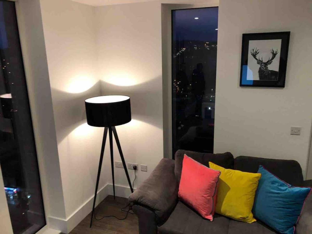 High View Two Bedroom Apartment In Woolwich London Eksteriør billede