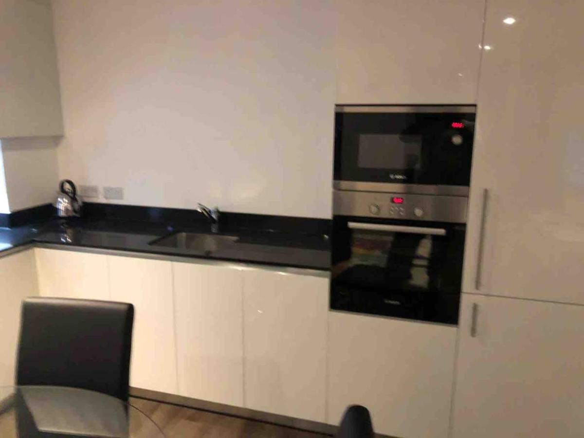 High View Two Bedroom Apartment In Woolwich London Eksteriør billede