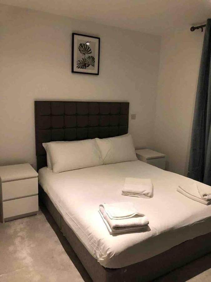High View Two Bedroom Apartment In Woolwich London Eksteriør billede