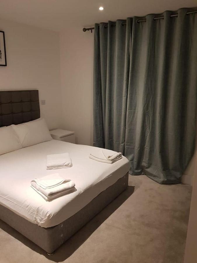 High View Two Bedroom Apartment In Woolwich London Eksteriør billede