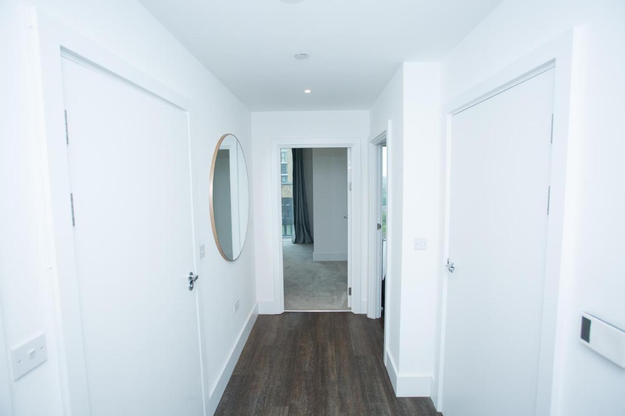 High View Two Bedroom Apartment In Woolwich London Eksteriør billede