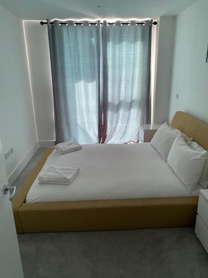 High View Two Bedroom Apartment In Woolwich London Eksteriør billede